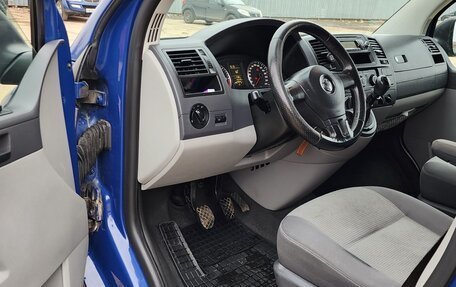 Volkswagen Transporter T5 рестайлинг, 2010 год, 1 400 000 рублей, 9 фотография