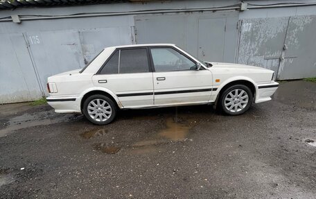 Nissan Bluebird VIII, 1988 год, 185 000 рублей, 9 фотография