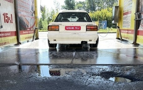 Nissan Bluebird VIII, 1988 год, 185 000 рублей, 5 фотография