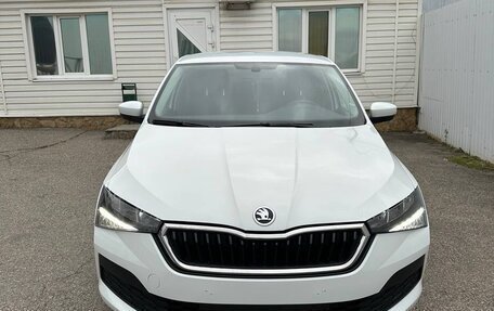 Skoda Rapid II, 2021 год, 1 470 000 рублей, 2 фотография