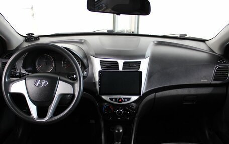 Hyundai Solaris II рестайлинг, 2011 год, 737 000 рублей, 11 фотография