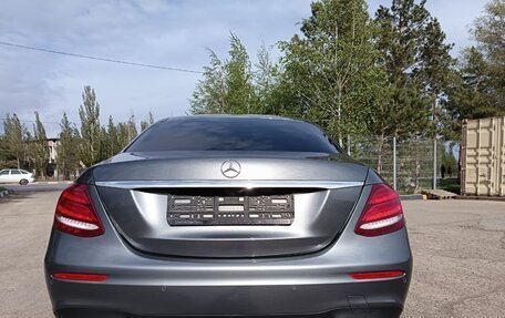 Mercedes-Benz E-Класс, 2017 год, 3 650 000 рублей, 9 фотография