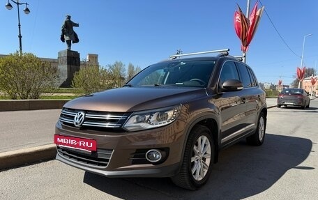 Volkswagen Tiguan I, 2015 год, 1 850 000 рублей, 2 фотография