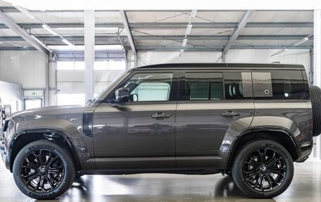 Land Rover Defender II, 2025 год, 29 500 000 рублей, 5 фотография
