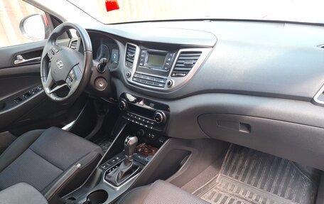 Hyundai Tucson III, 2018 год, 2 050 000 рублей, 5 фотография