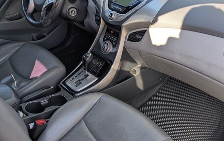 Hyundai Elantra V, 2012 год, 970 000 рублей, 6 фотография