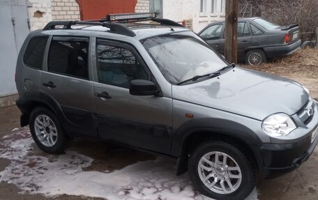 Chevrolet Niva I рестайлинг, 2005 год, 420 000 рублей, 3 фотография