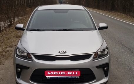 KIA Rio IV, 2019 год, 1 550 000 рублей, 3 фотография