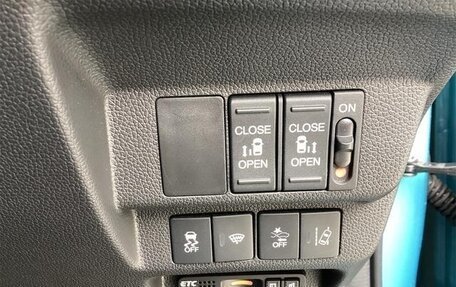 Honda Freed II, 2017 год, 1 400 000 рублей, 5 фотография