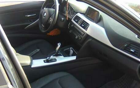 BMW 3 серия, 2012 год, 1 720 000 рублей, 13 фотография
