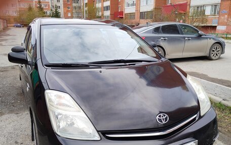 Toyota Prius, 2009 год, 1 050 000 рублей, 3 фотография