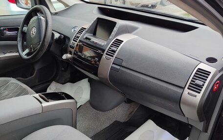 Toyota Prius, 2009 год, 1 050 000 рублей, 8 фотография