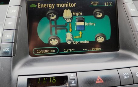 Toyota Prius, 2009 год, 1 050 000 рублей, 15 фотография