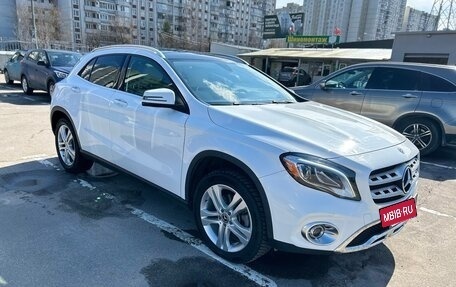 Mercedes-Benz GLA, 2019 год, 3 000 000 рублей, 3 фотография