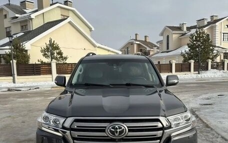 Toyota Land Cruiser 200, 2016 год, 5 700 000 рублей, 4 фотография