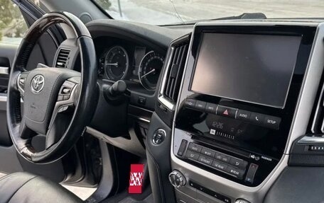 Toyota Land Cruiser 200, 2016 год, 5 700 000 рублей, 3 фотография