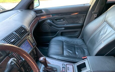 BMW 5 серия, 2002 год, 850 000 рублей, 10 фотография