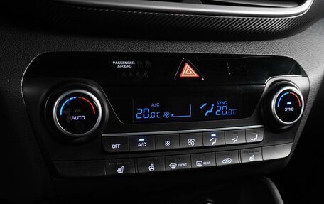 Hyundai Tucson III, 2019 год, 2 415 000 рублей, 12 фотография