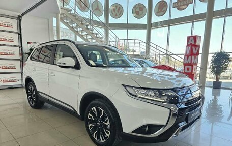 Mitsubishi Outlander III рестайлинг 3, 2021 год, 3 249 000 рублей, 7 фотография