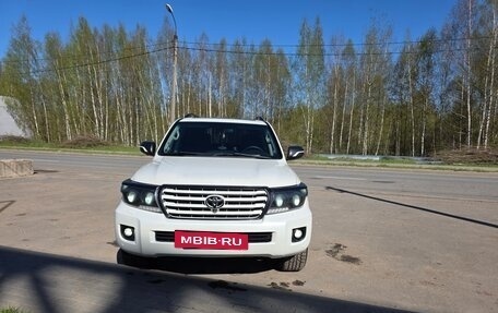 Toyota Land Cruiser 200, 2015 год, 5 200 000 рублей, 3 фотография