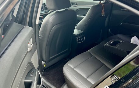 Hyundai Elantra VI рестайлинг, 2017 год, 1 550 000 рублей, 10 фотография