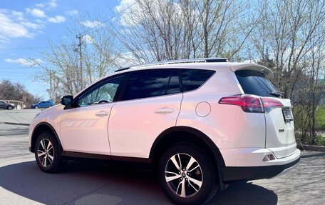 Toyota RAV4, 2017 год, 2 565 000 рублей, 8 фотография