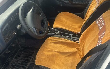 Volkswagen Passat B4, 1995 год, 230 000 рублей, 2 фотография