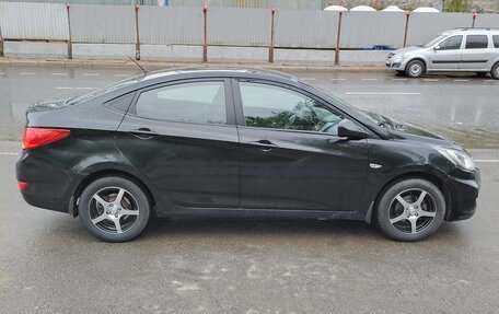 Hyundai Solaris II рестайлинг, 2011 год, 485 000 рублей, 4 фотография