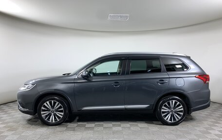 Mitsubishi Outlander III рестайлинг 3, 2019 год, 2 130 000 рублей, 8 фотография