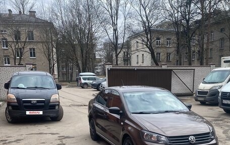 Volkswagen Polo VI (EU Market), 2015 год, 800 000 рублей, 4 фотография