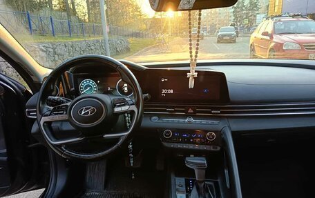 Hyundai Elantra, 2021 год, 2 300 000 рублей, 13 фотография