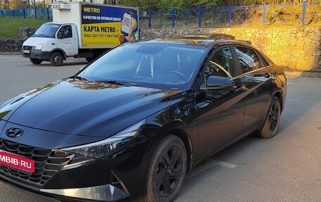 Hyundai Elantra, 2021 год, 2 300 000 рублей, 8 фотография