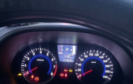Hyundai Solaris II рестайлинг, 2014 год, 1 000 000 рублей, 5 фотография