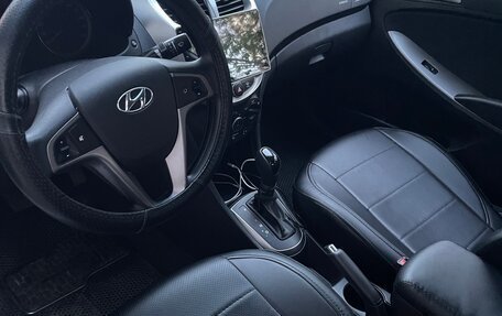 Hyundai Solaris II рестайлинг, 2014 год, 1 000 000 рублей, 7 фотография