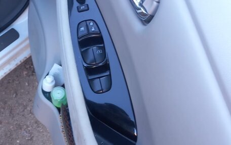 Nissan Leaf I, 2013 год, 1 100 000 рублей, 7 фотография