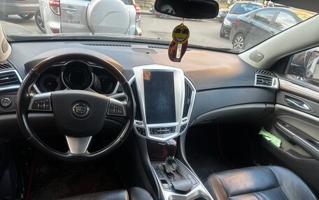 Cadillac SRX II рестайлинг, 2011 год, 1 650 000 рублей, 7 фотография