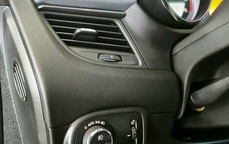 Opel Zafira C рестайлинг, 2014 год, 1 075 000 рублей, 10 фотография