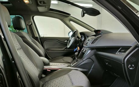 Opel Zafira C рестайлинг, 2014 год, 1 075 000 рублей, 13 фотография
