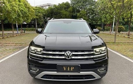 Volkswagen Teramont I, 2022 год, 3 300 000 рублей, 2 фотография