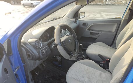Ford Fiesta, 2003 год, 220 000 рублей, 8 фотография