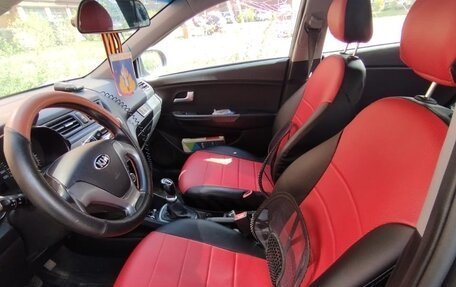 KIA Rio III рестайлинг, 2015 год, 850 000 рублей, 2 фотография