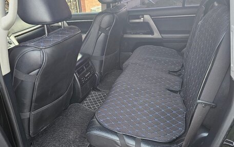 Toyota Land Cruiser 200, 2011 год, 2 670 000 рублей, 6 фотография