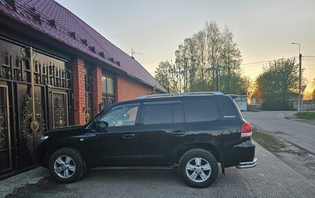 Toyota Land Cruiser 200, 2011 год, 2 670 000 рублей, 4 фотография
