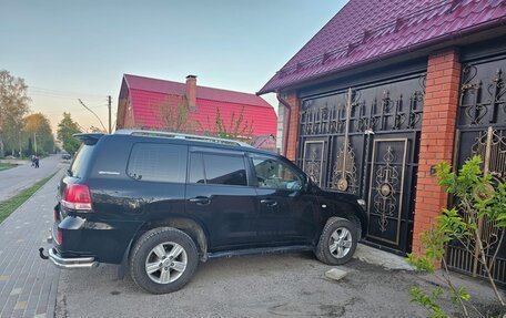 Toyota Land Cruiser 200, 2011 год, 2 670 000 рублей, 3 фотография
