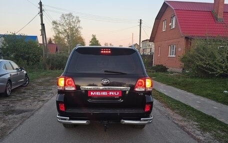 Toyota Land Cruiser 200, 2011 год, 2 670 000 рублей, 8 фотография