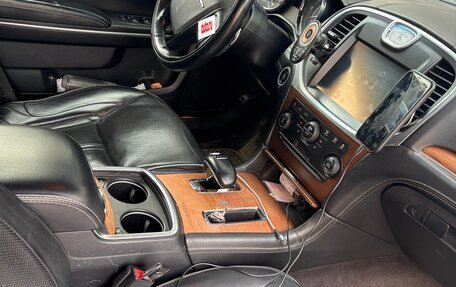 Chrysler 300C II, 2012 год, 1 250 000 рублей, 3 фотография