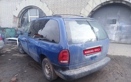 Dodge Caravan III, 2000 год, 160 000 рублей, 3 фотография
