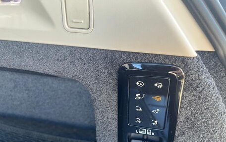 Land Rover Range Rover IV рестайлинг, 2022 год, 18 800 000 рублей, 12 фотография