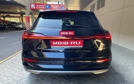 Audi e-tron I, 2019 год, 3 500 000 рублей, 13 фотография
