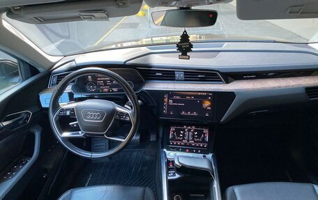 Audi e-tron I, 2019 год, 3 500 000 рублей, 22 фотография
